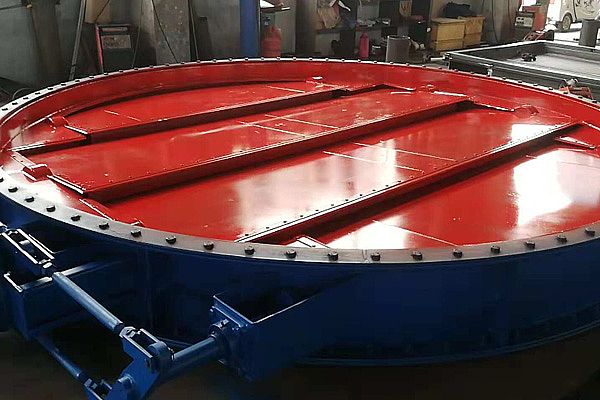 又一個(gè)圓形擋板門制作完工了,快來(lái)看