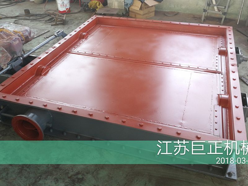 方形擋板門(寬9m)完工,準(zhǔn)備發(fā)貨