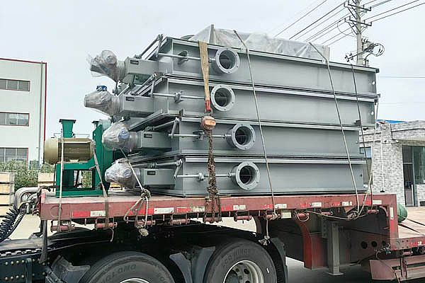 巨正機械又一批擋板門（插板門）設(shè)備完工待發(fā)貨了