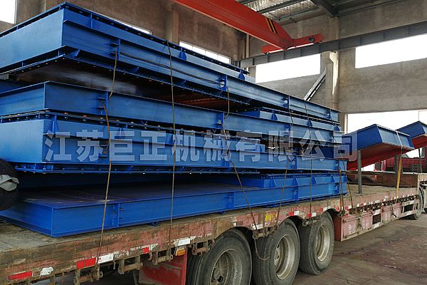 巨正機械公司一批擋板門驗收合格，整裝待發(fā)了